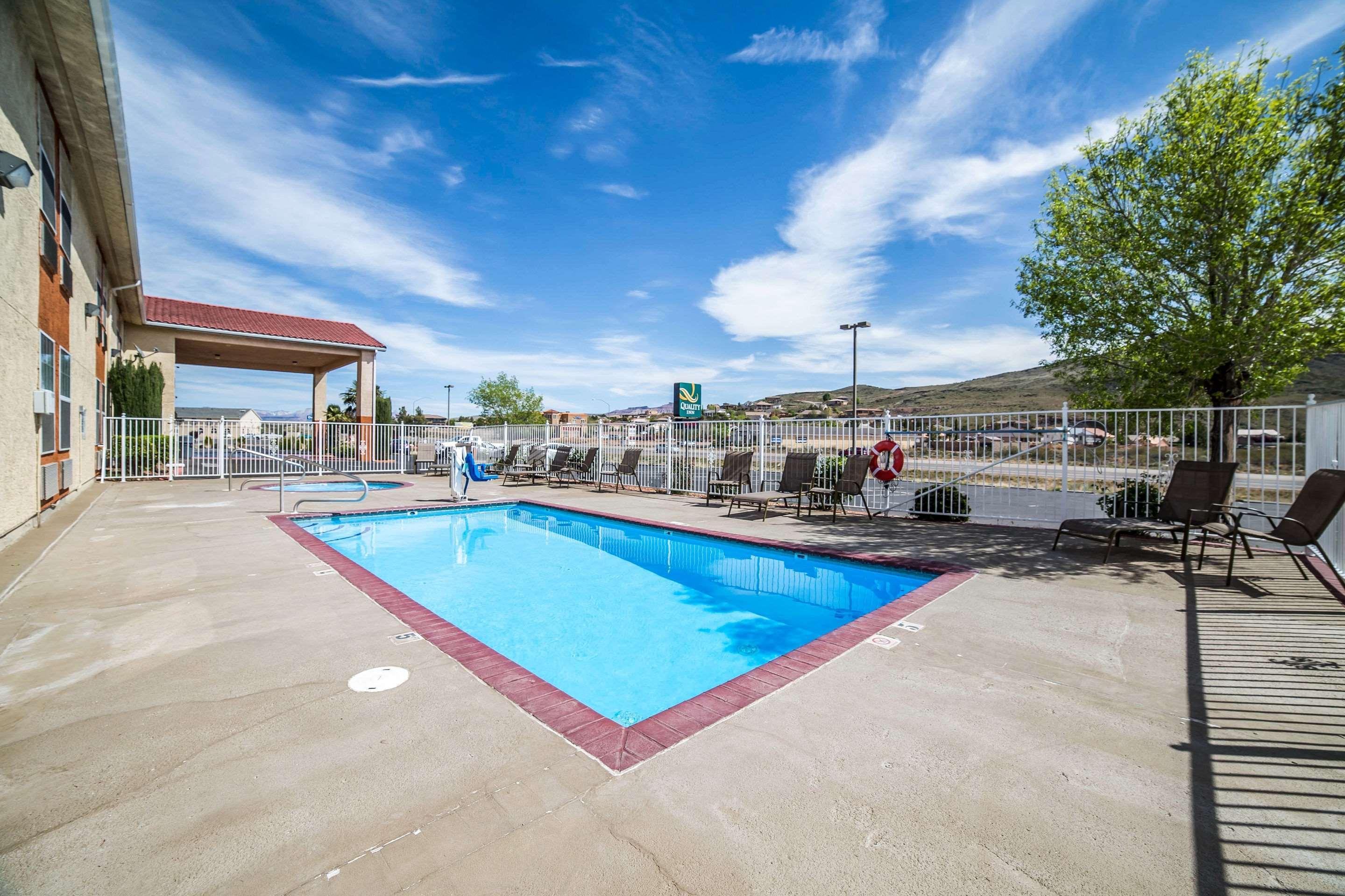 Quality Inn Zion Park Area Харрикейн Экстерьер фото