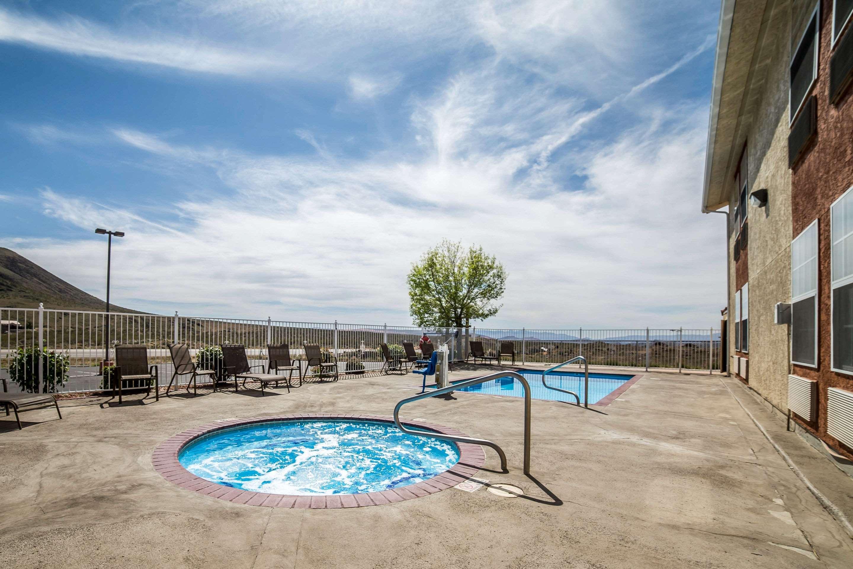 Quality Inn Zion Park Area Харрикейн Экстерьер фото