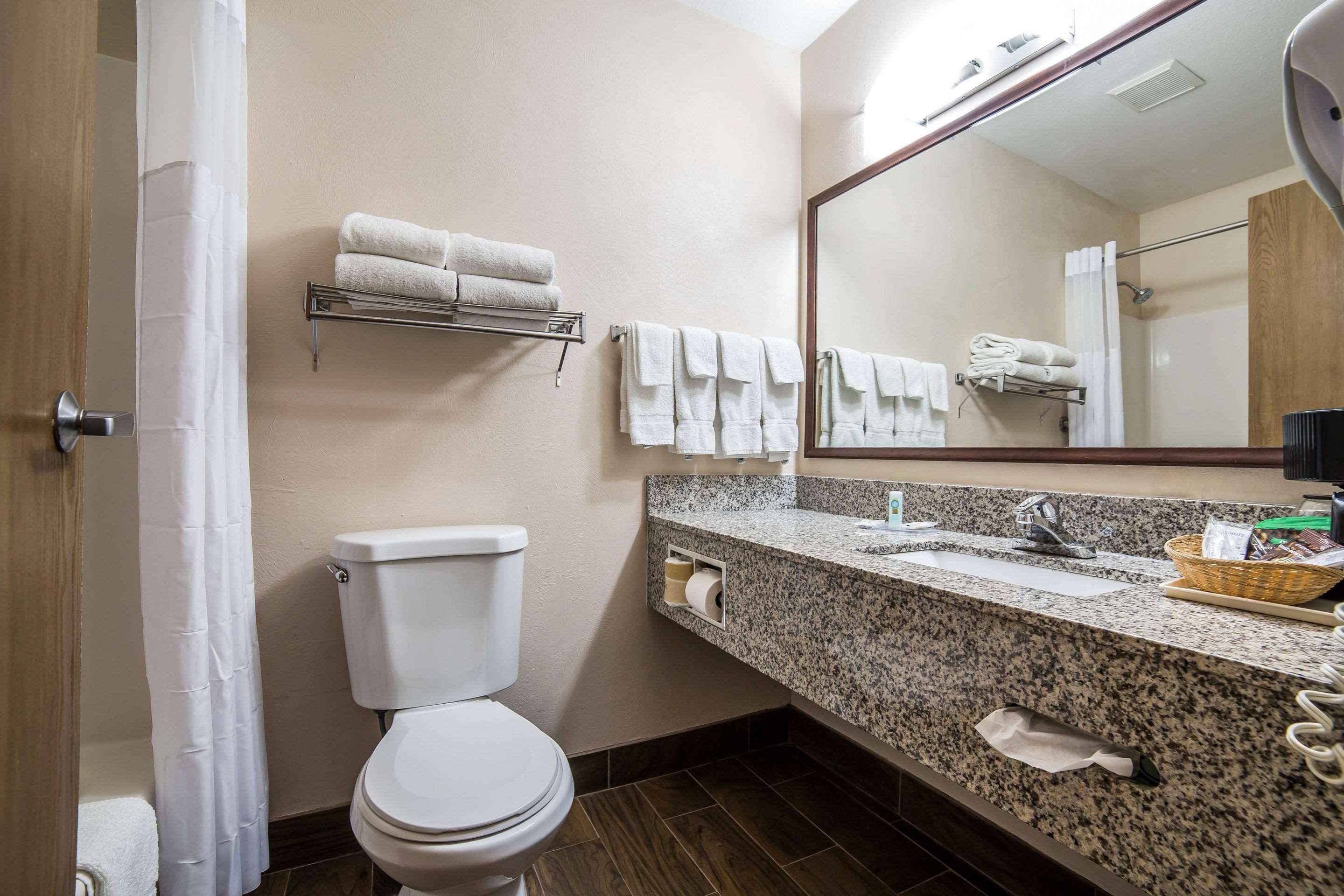 Quality Inn Zion Park Area Харрикейн Экстерьер фото